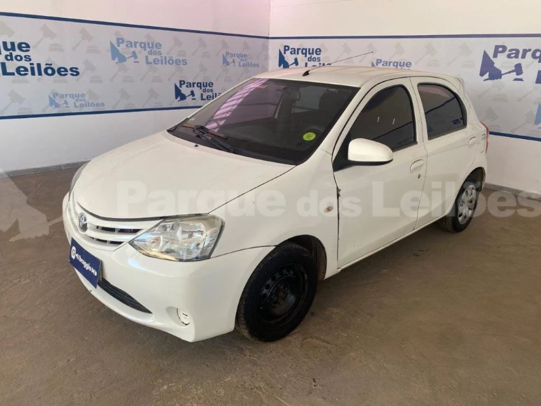 TOYOTA ETIOS 1.3 14/14