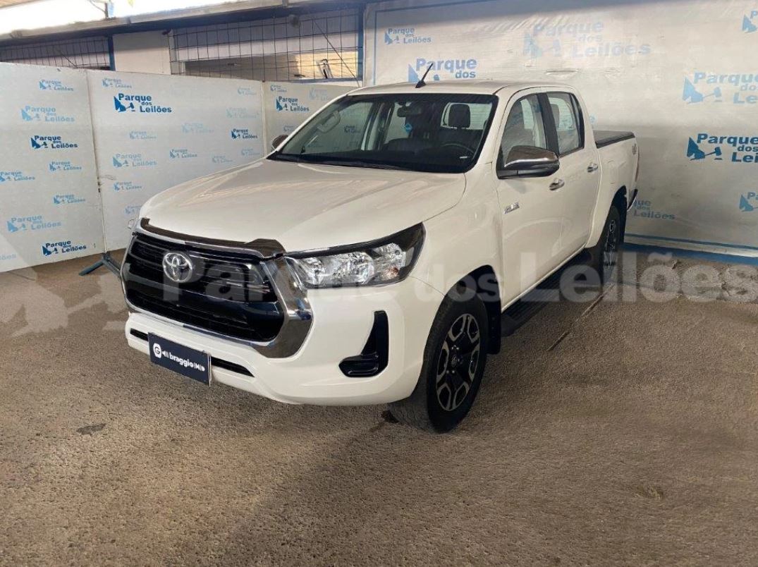 TOYOTA HILUX 2.8 21/21