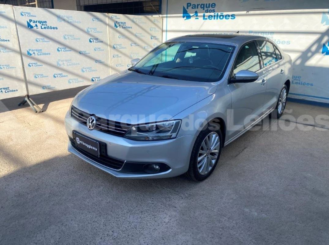 VOLKSWAGEN JETTA 2.0 13/13